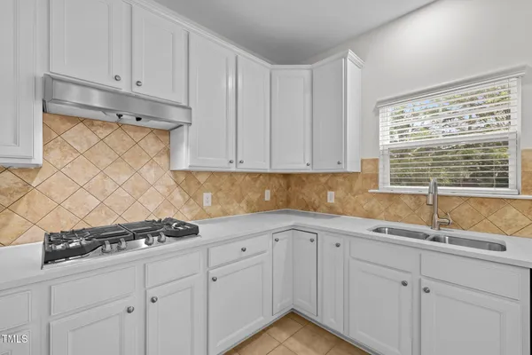 $874,999 | 324 Farrow Glen Loop, Cary, NC 27519