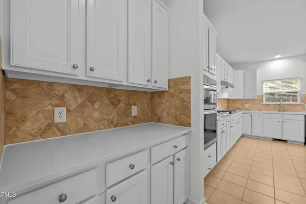 $874,999 | 324 Farrow Glen Loop, Cary, NC 27519