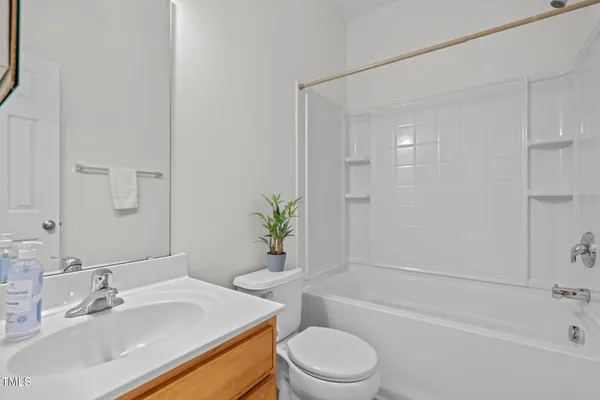 $874,999 | 324 Farrow Glen Loop, Cary, NC 27519