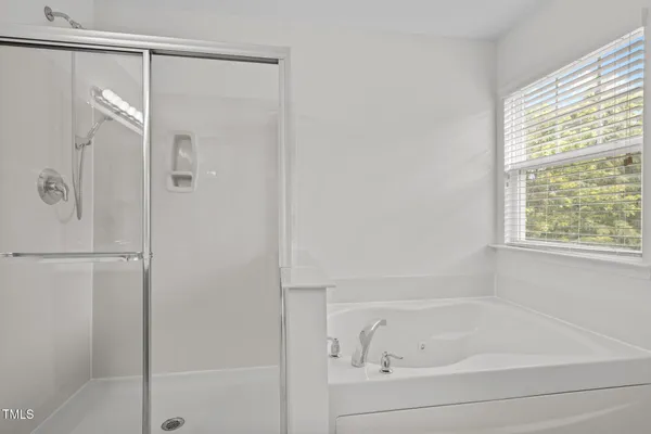 $874,999 | 324 Farrow Glen Loop, Cary, NC 27519