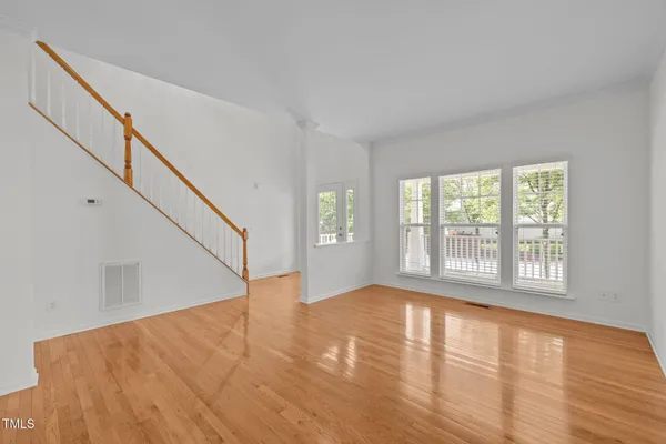 $874,999 | 324 Farrow Glen Loop, Cary, NC 27519