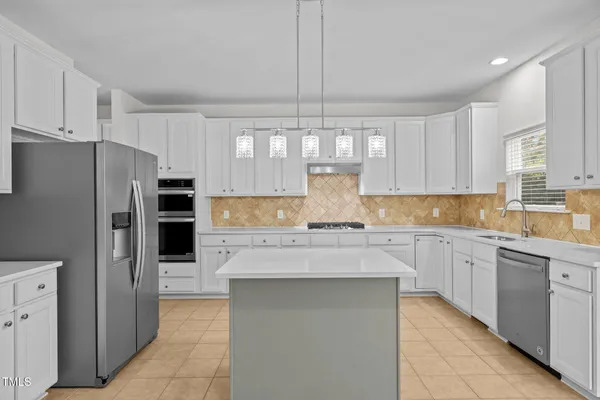 $874,999 | 324 Farrow Glen Loop, Cary, NC 27519