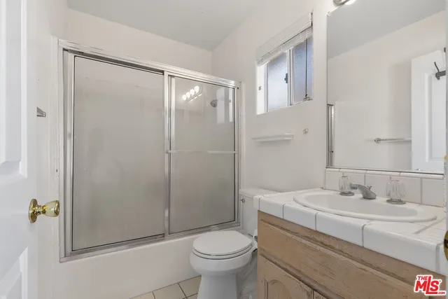 $599,000 | 4566 West 172nd Street, Unit 2, Lawndale, CA 90260