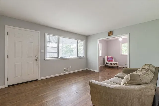 $800 | 350 Brooks Avenue Southwest, Atlanta, GA 30310