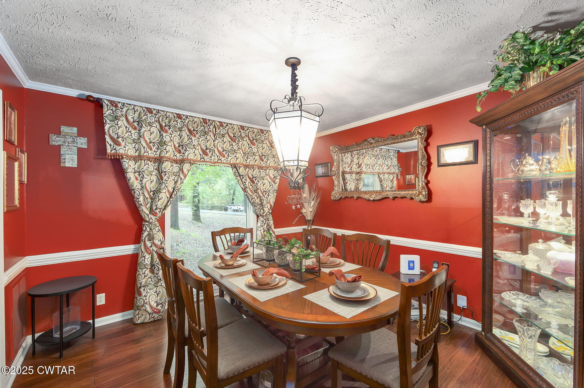 117 Tuckahoe Road Jackson, TN 38305 - Photo 18 of 57 a view of a dining room with furniture window and outside view