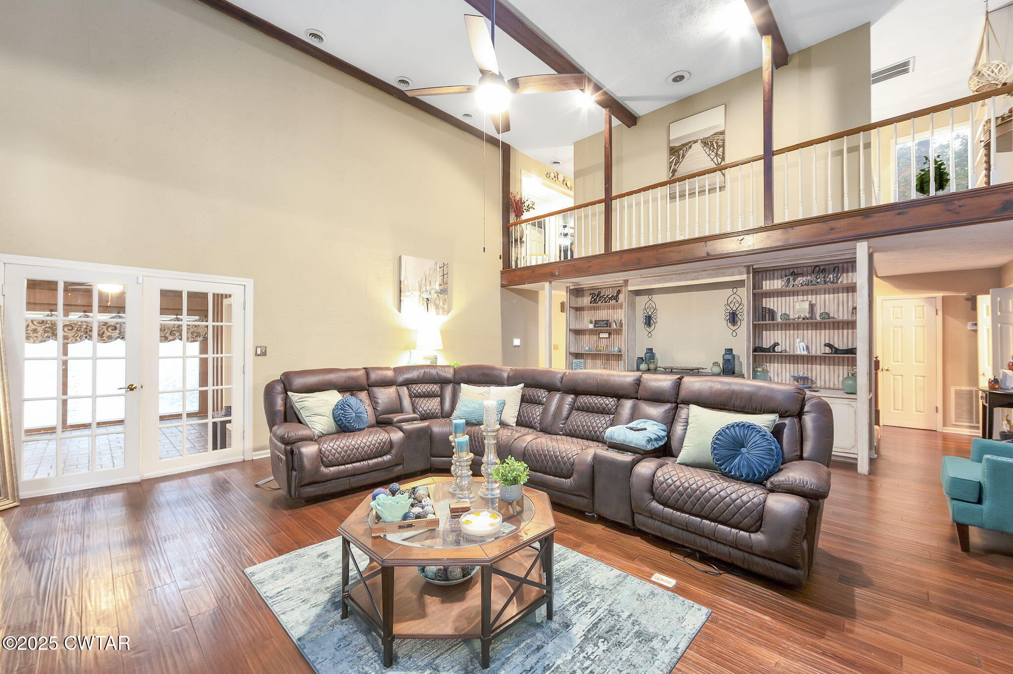 117 Tuckahoe Road Jackson, TN 38305 - Photo 6 of 57 a living room with furniture a rug and a window
