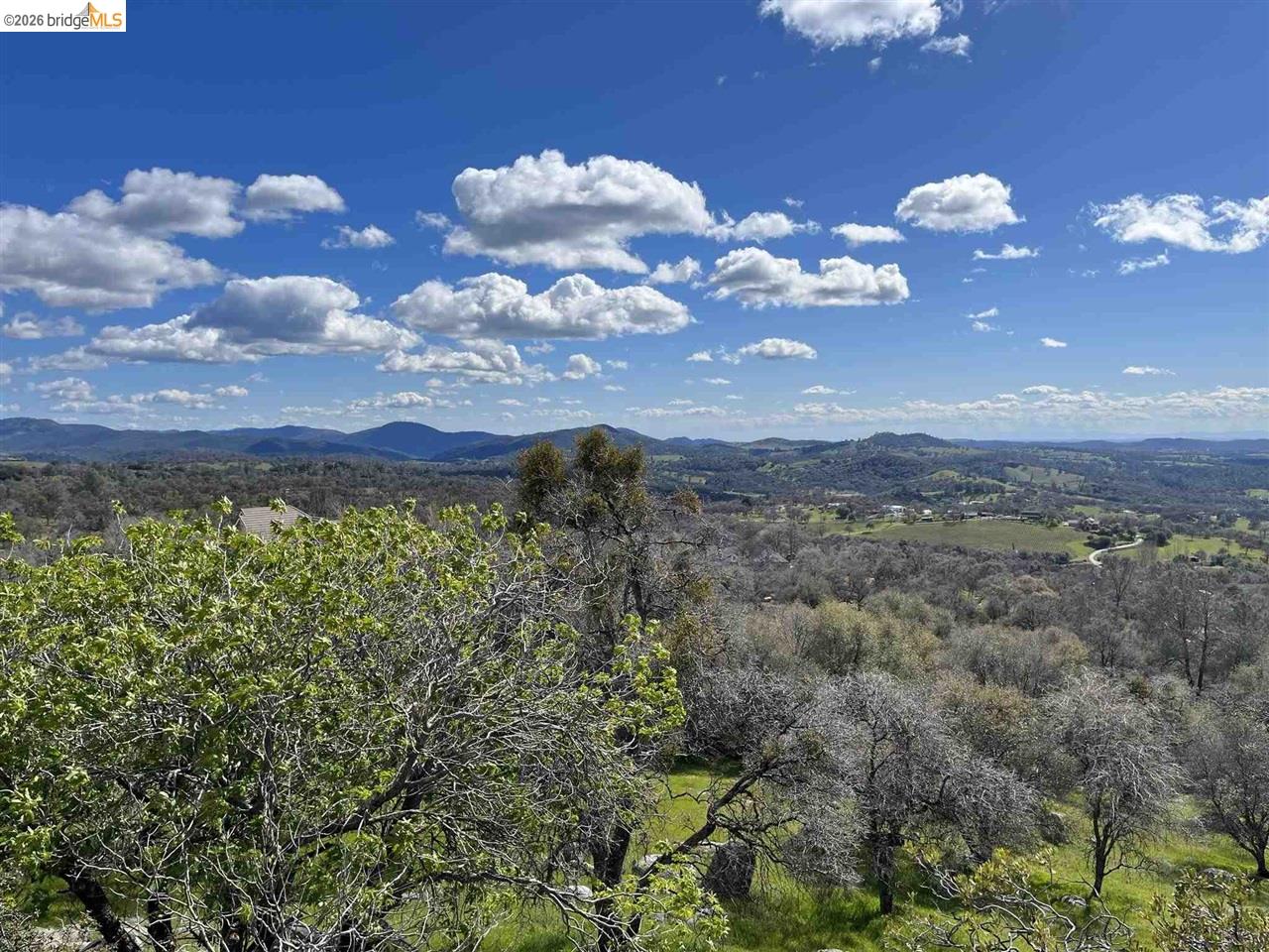 18351 Olov Road Sonora, CA 95370 - Photo 4 of 29