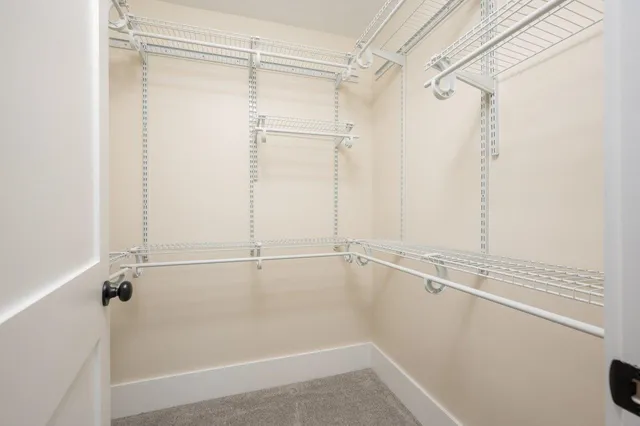 $2,400 | 553 Islington Street, Unit 3, Portsmouth, NH 03801