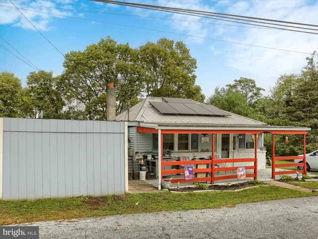 a view of a house with a outdoor space