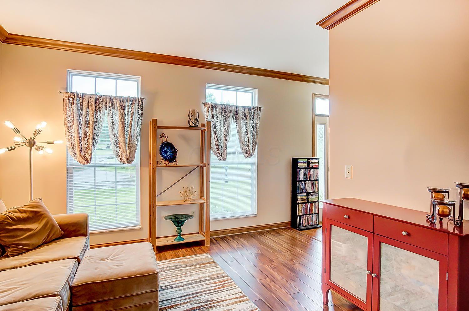 1843 Willow Ridge Drive Heath, OH 43056 - Photo 4 of 30