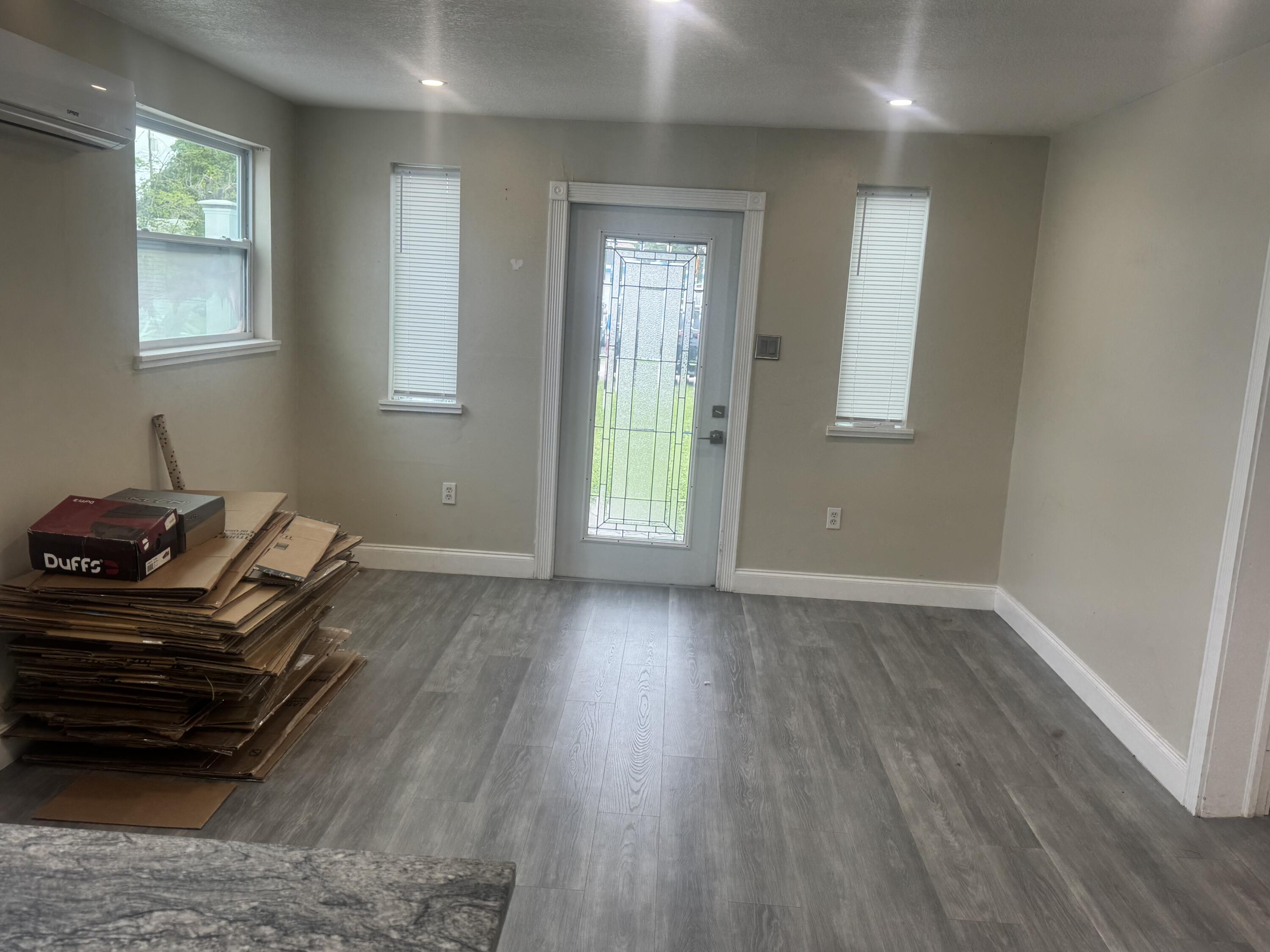 2793 Shawnee Road, Unit B West Palm Beach, FL 33406 - Photo 2 of 12 IMG_2926