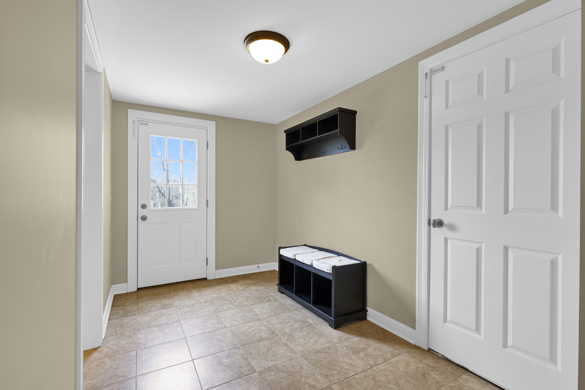 5144 Drake Road Cedar Hill, TN 37032 - Photo 68 of 80 a view of a livingroom with a microwave