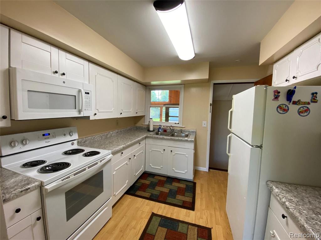 3798 Tienken Road Auburn Hills, MI 48326 - Photo 11 of 23