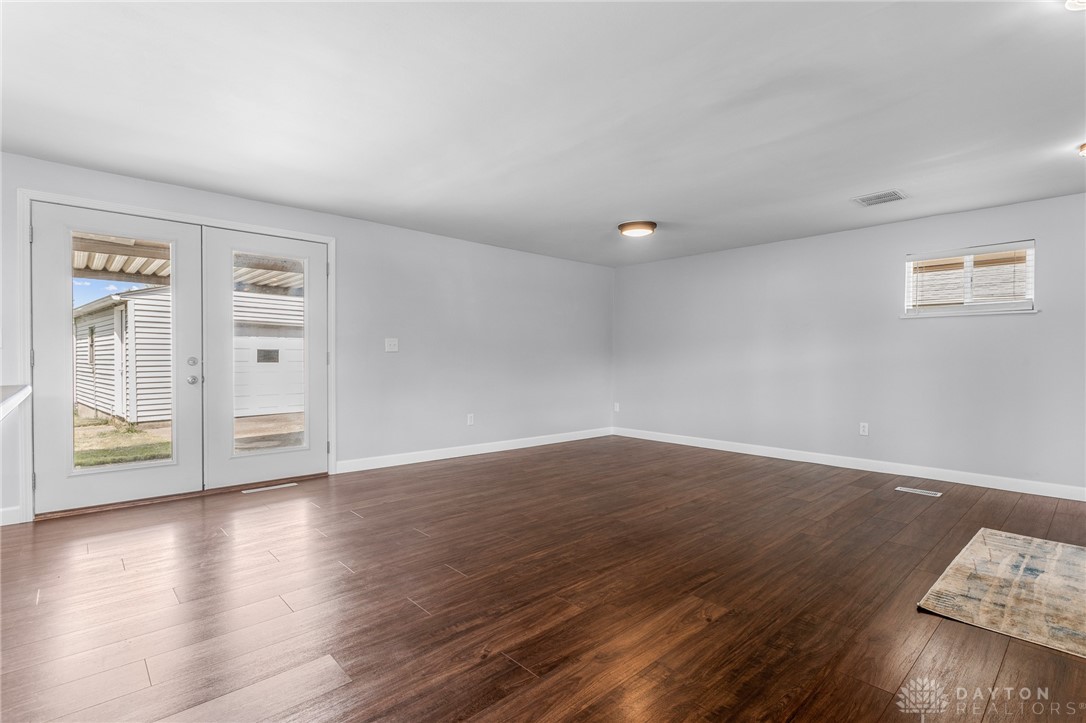 5733 Benedict Road Dayton, OH 45424 - Photo 17 of 42 Gallery Image 17