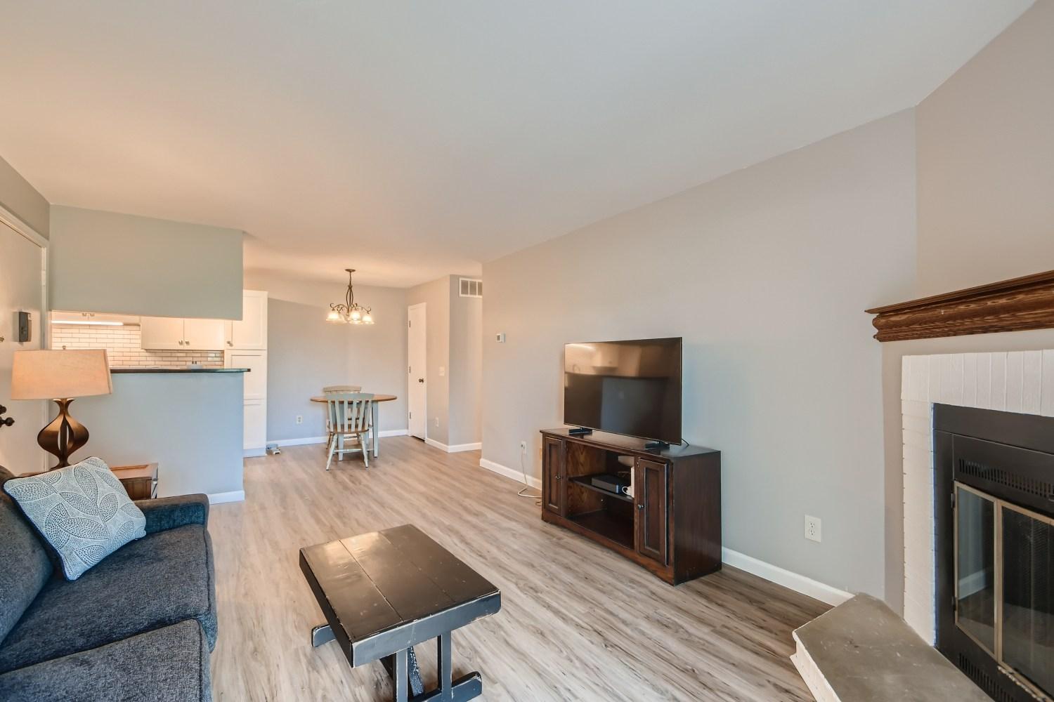 1713 Fulham Street, Unit F St. Paul, MN 55113 - Photo 3 of 11