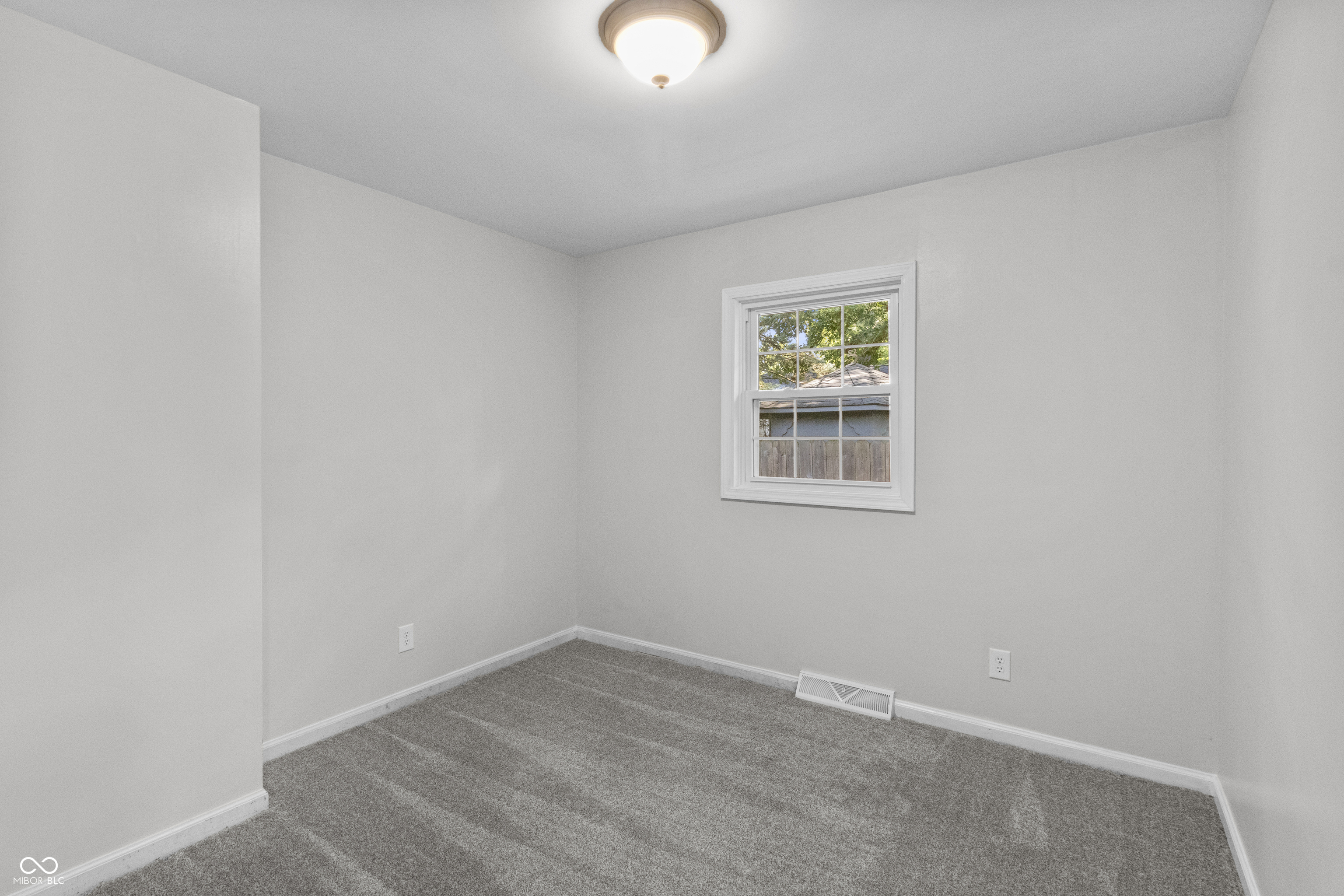 8423 Rahke Road Indianapolis, IN 46217 - Photo 24 of 46 Gallery Image 24