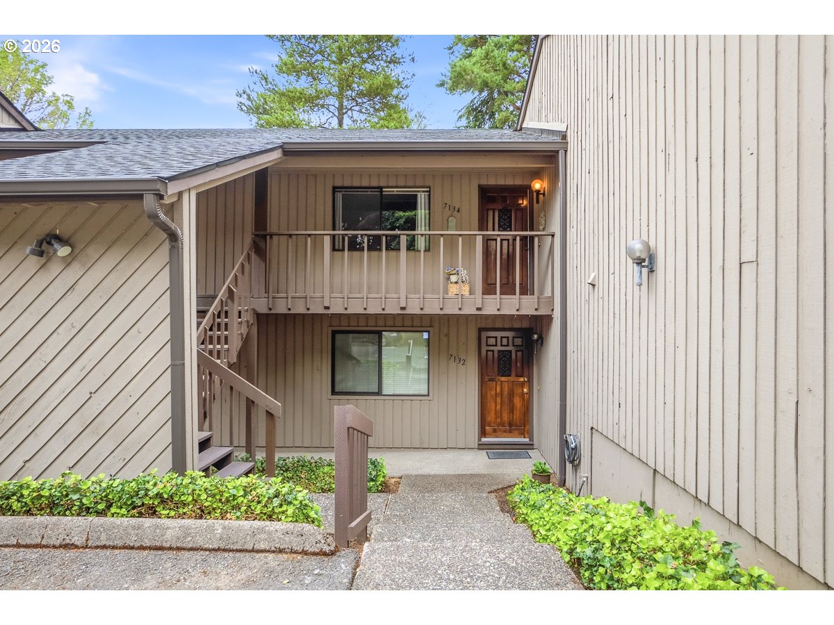 7134 Southwest Murray Boulevard Beaverton, OR 97008 - Photo 12 of 38