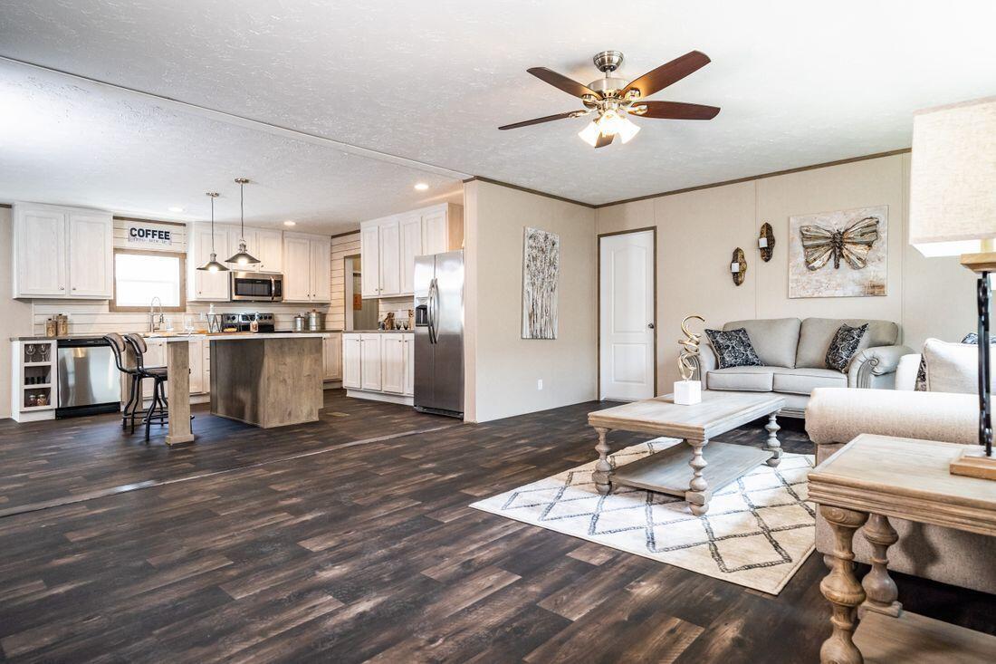 632 Dennis Ridge Road Bonneau, SC 29431 - Photo 3 of 13 Clayton Big Boy kitchne and living room