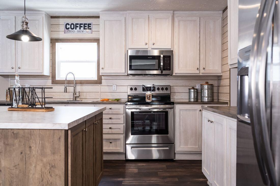 632 Dennis Ridge Road Bonneau, SC 29431 - Photo 4 of 13 kitchen 1