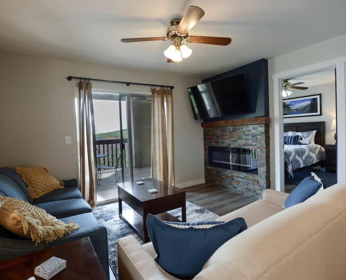 17 Goldfinch Road, Unit 3 Branson, MO 65616 - Photo 19 of 34 IMG_0266