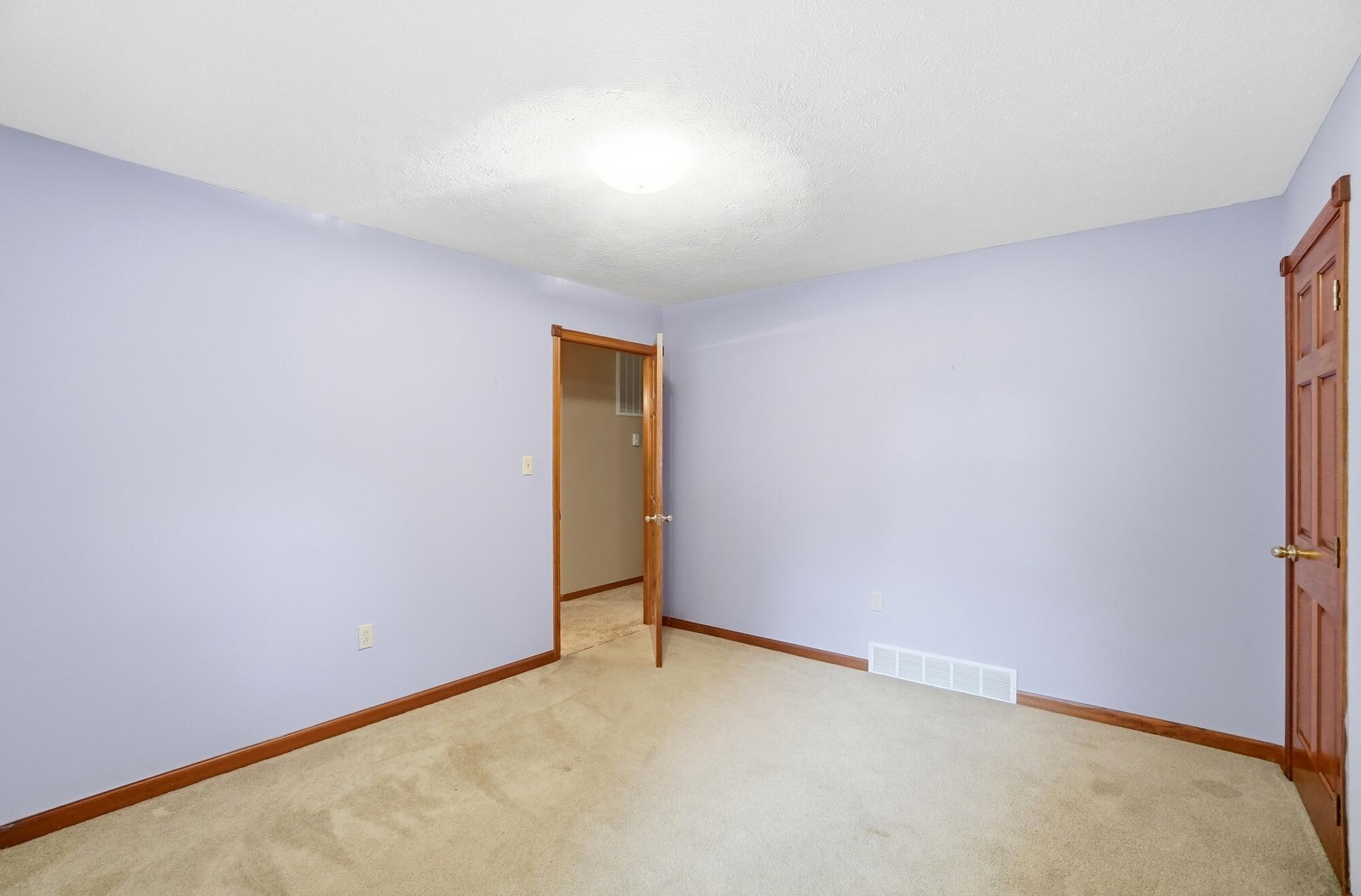 1700 West Sparrow Road Springfield, OH 45502 - Photo 47 of 62 239