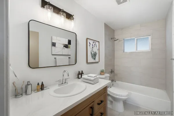 $415,000 | 821 West Fairmont Avenue, Clovis, CA 93612