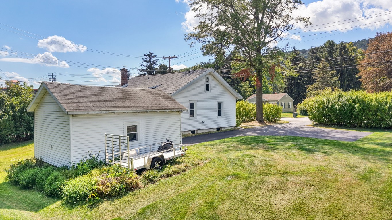 747 Conklin Road Binghamton, NY 13903 - Photo 23 of 32