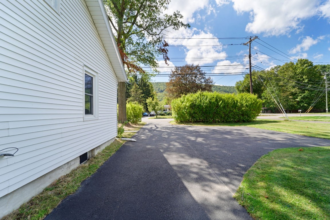 747 Conklin Road Binghamton, NY 13903 - Photo 27 of 32