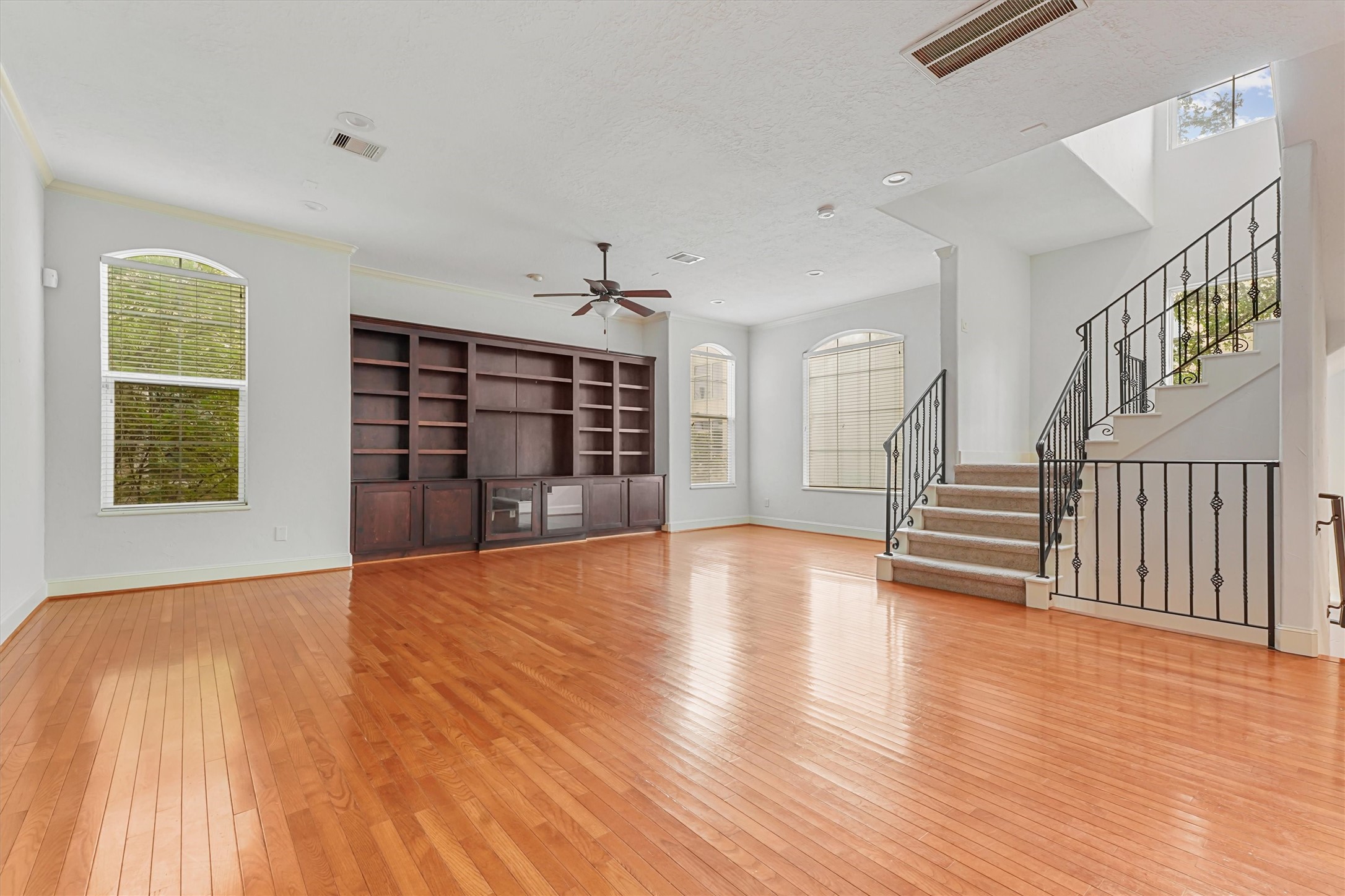 2418 Ralph Street, Unit A Houston, TX 77006 - Photo 3 of 6
