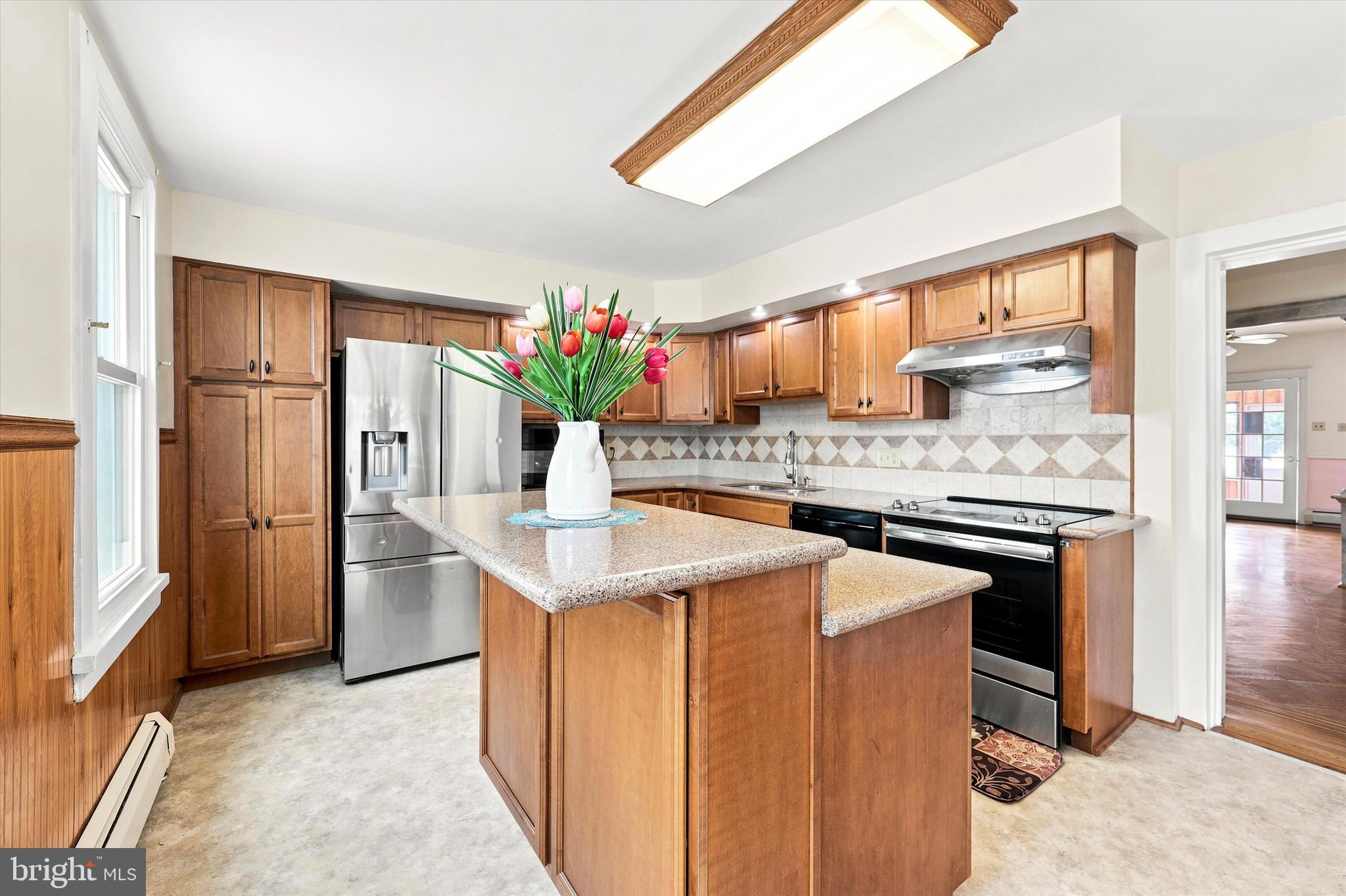 1909 Rhawn Street Philadelphia, PA 19111 - Photo 9 of 29 Lovely kitchen
