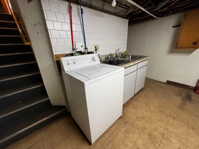 $4,100 | 198 Washington Street, Unit 1, Somerville, MA 02143
