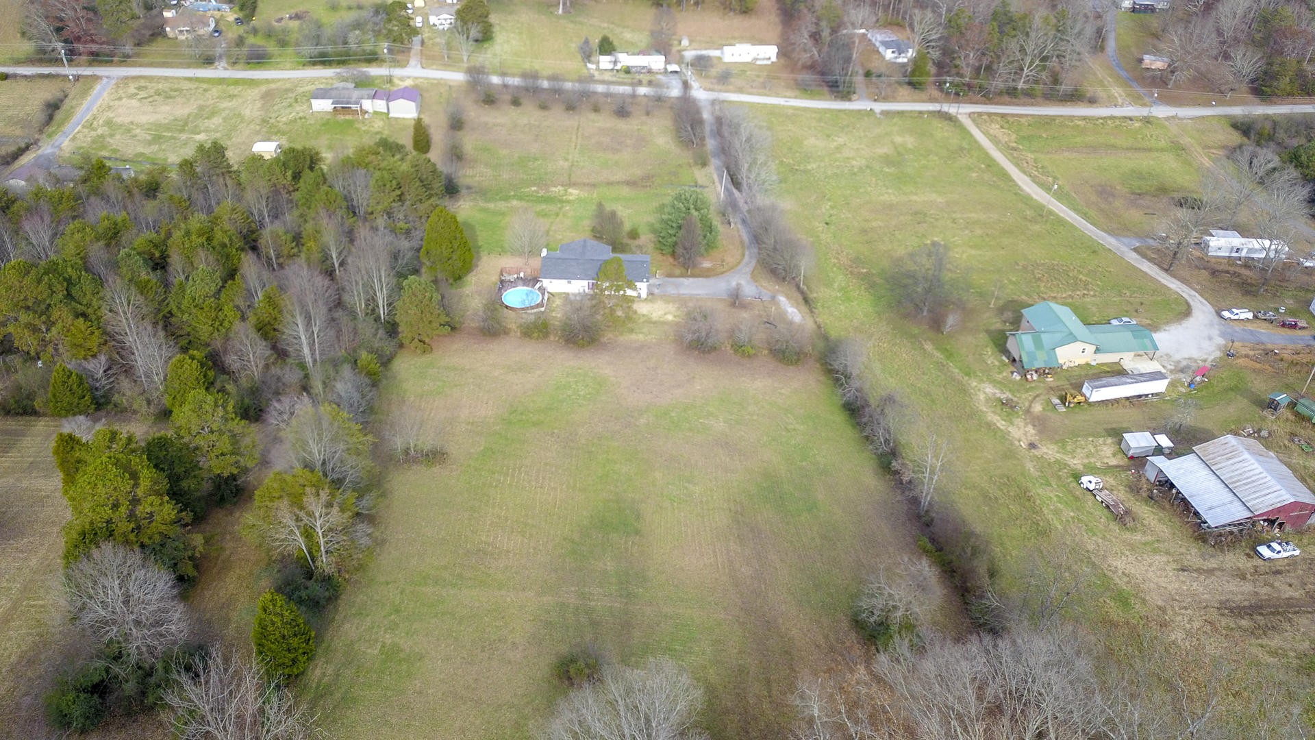 2598 Maple Hill Road Loudon, TN 37774 - Photo 34 of 36 a view of a swimming pool