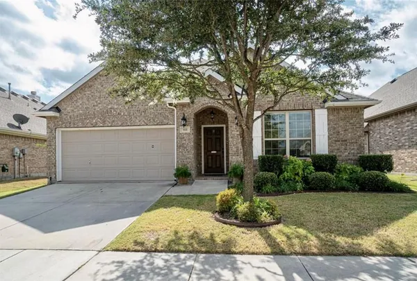 $2,100 | 908 Lake Grove Drive, Little Elm, TX 75068