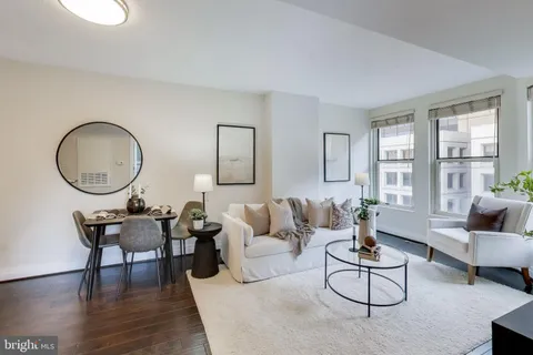 $439,000 | 915 E Street Northwest, Unit 1013, Washington, DC 20004