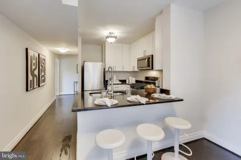 $439,000 | 915 E Street Northwest, Unit 1013, Washington, DC 20004