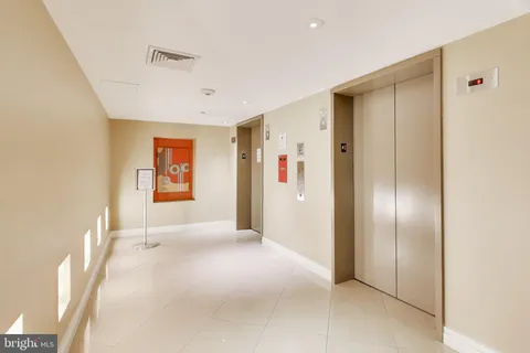 $439,000 | 915 E Street Northwest, Unit 1013, Washington, DC 20004