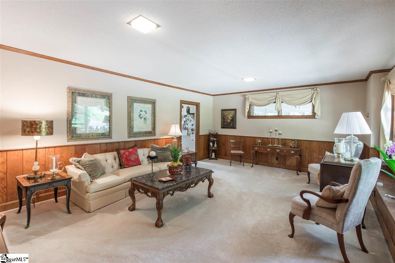 7 Hermitage Road Greenville, SC 29615 - Photo 4 of 29 Gallery Image 4