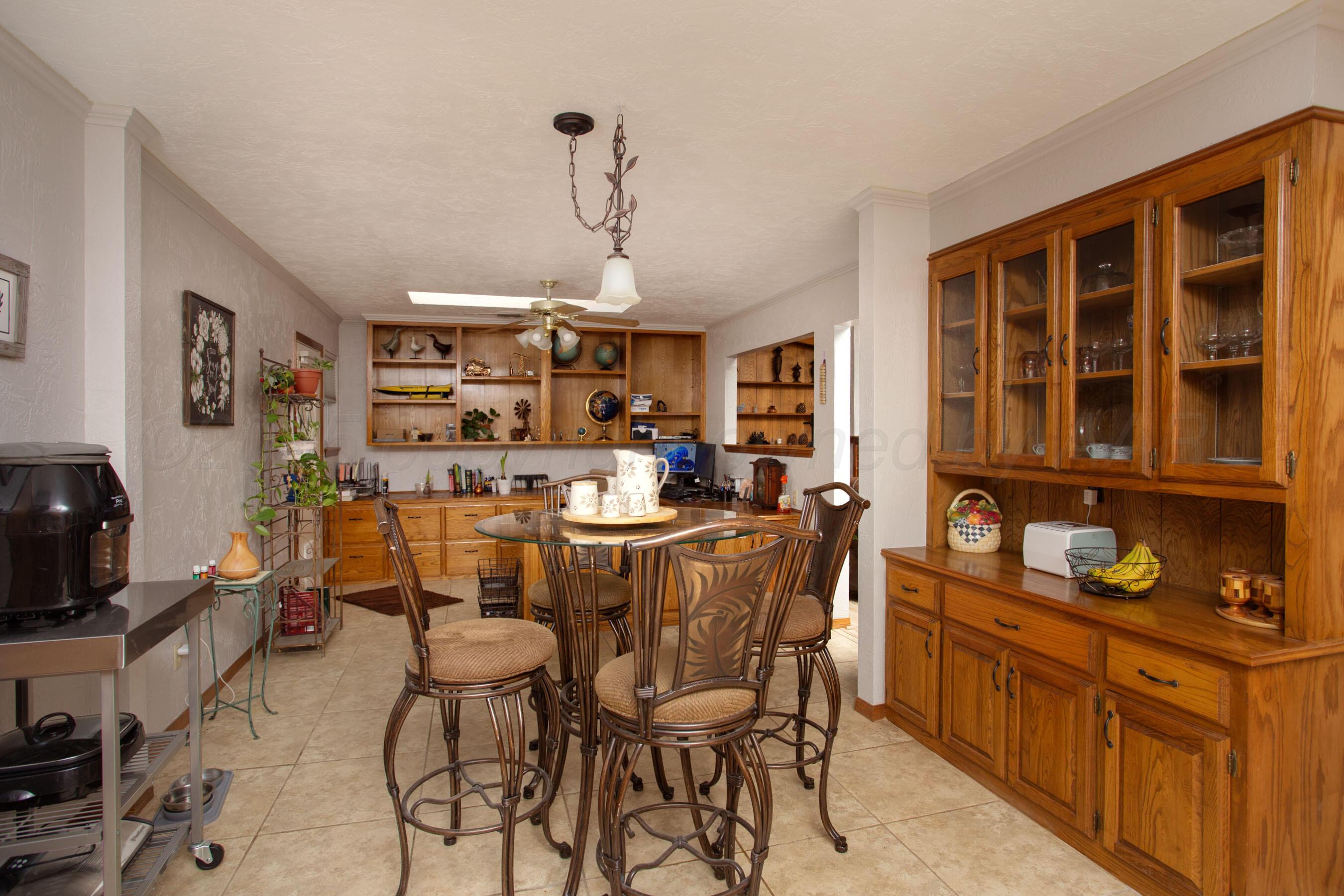 6130 Belpree Road Amarillo, TX 79106 - Photo 13 of 24 office and dining