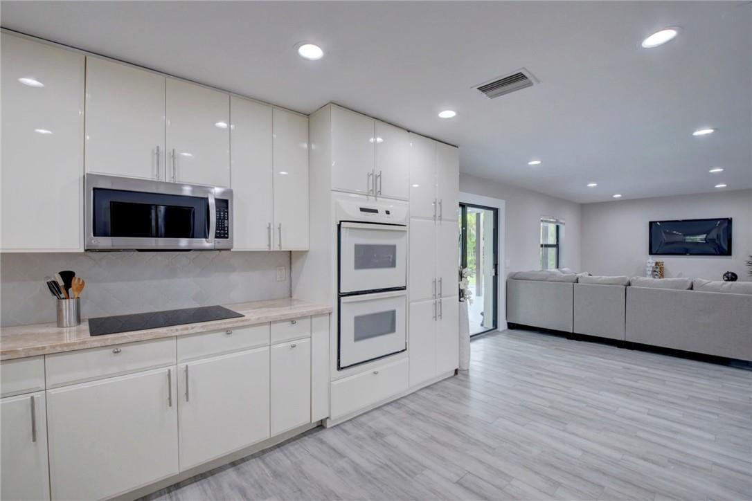 4593 Appalachian Street Boca Raton, FL 33428 - Photo 12 of 29 Photo 12