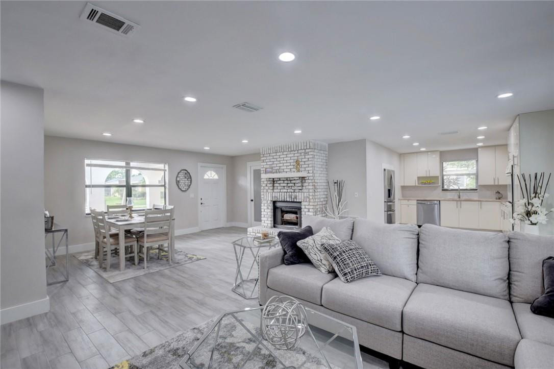 4593 Appalachian Street Boca Raton, FL 33428 - Photo 3 of 29 Photo 3