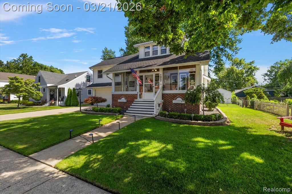 1957 Columbia Road Berkley, MI 48072 - Photo 3 of 56 Gallery Image 3