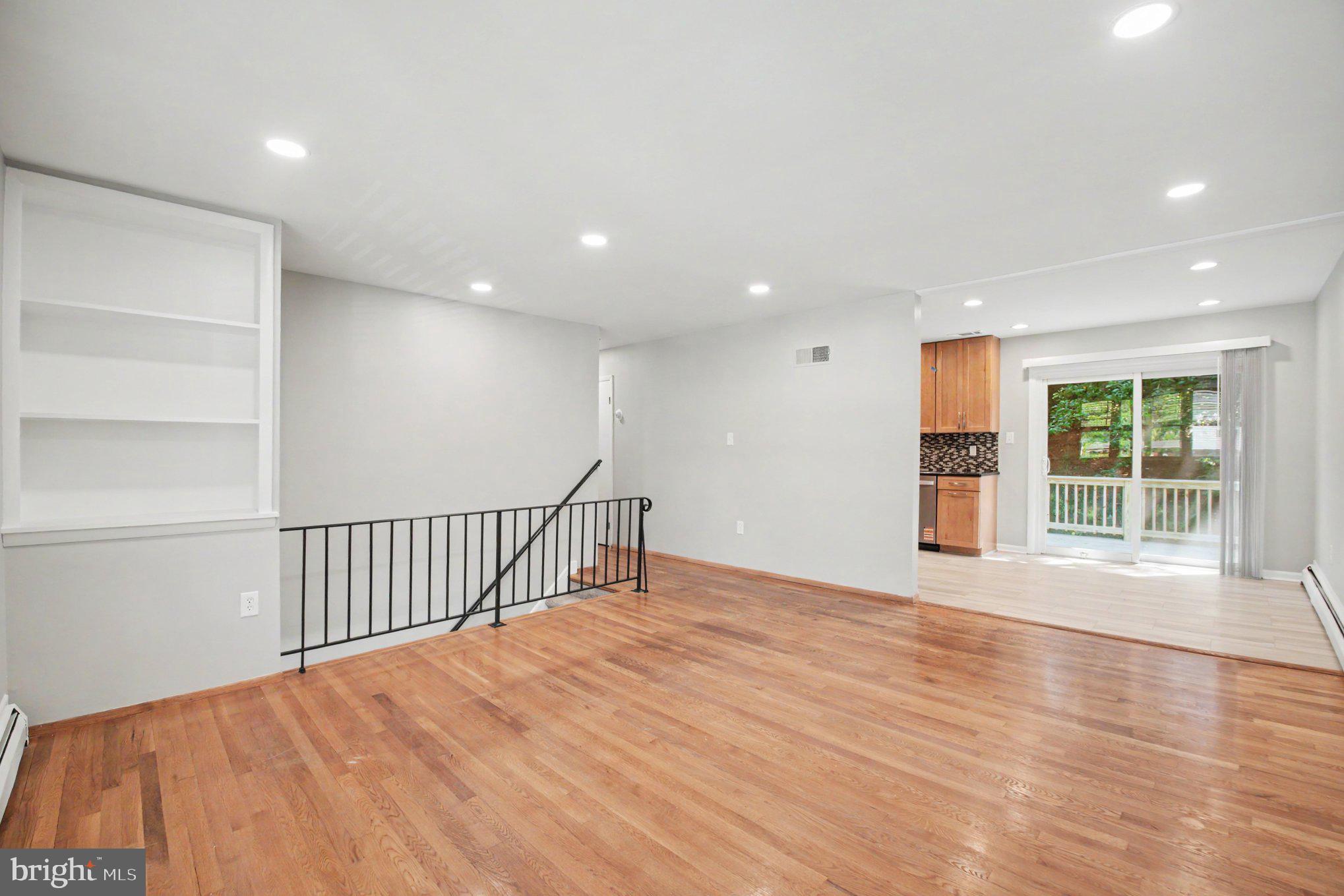 4522 Glendale Road Woodbridge, VA 22193 - Photo 5 of 25