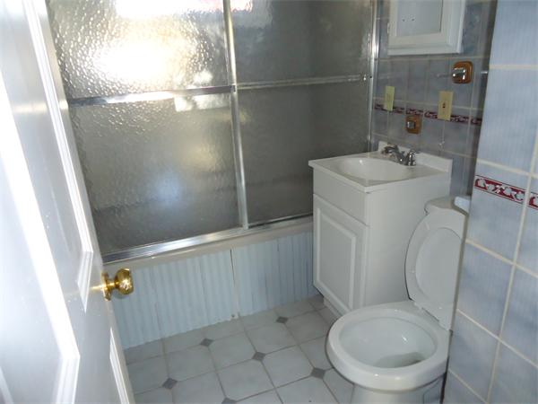 14 Ridgewood Road Worcester, MA 01606 - Photo 7 of 17 Gallery Image 7