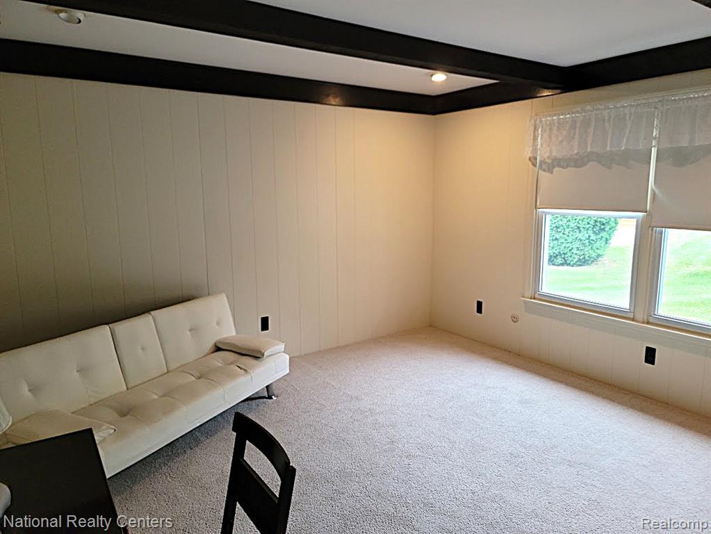 25630 Branchaster Road Farmington Hills, MI 48336 - Photo 21 of 48