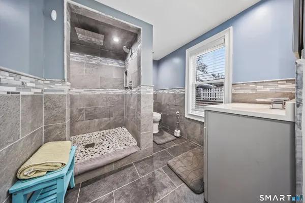 $779,900 | 156 Shore Drive, Winchester, CT 06098