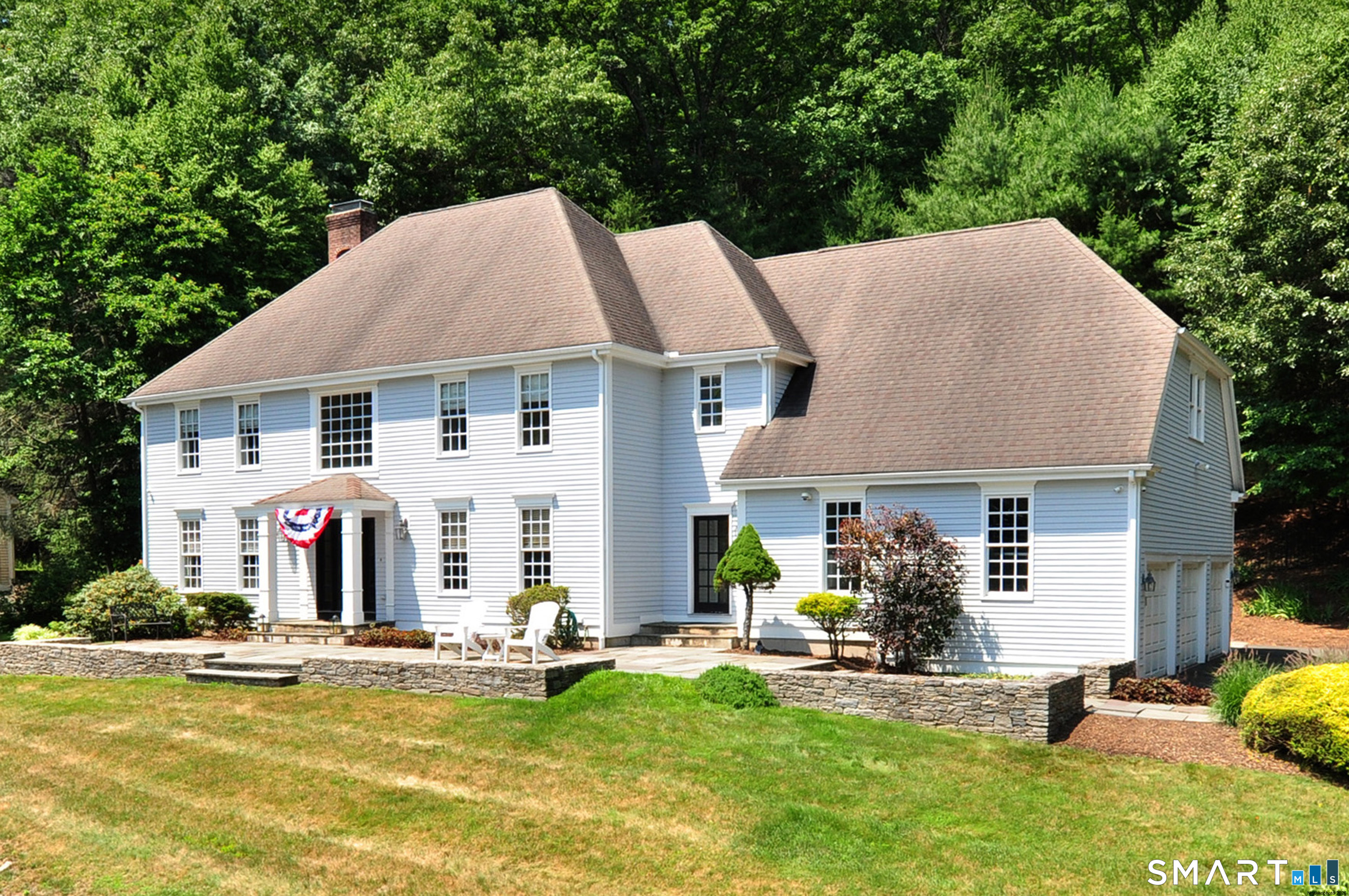 61 Westmont Road Avon, CT 06001 - Photo 4 of 39