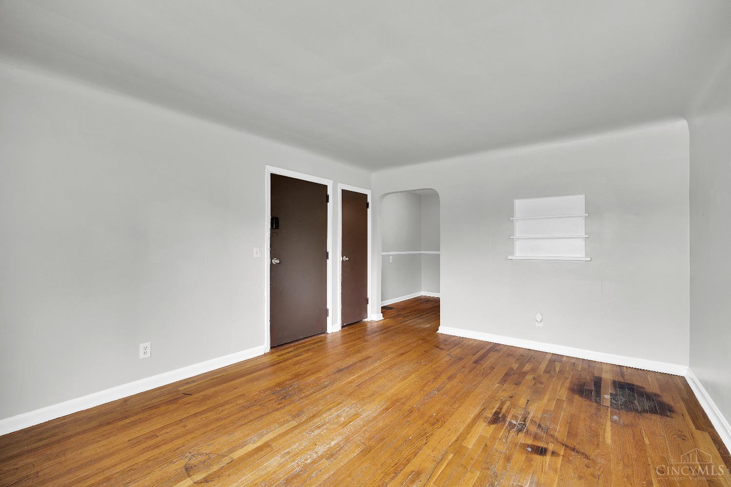 5824 Ridge Avenue Cincinnati, OH 45213 - Photo 9 of 17 Gallery Image 9