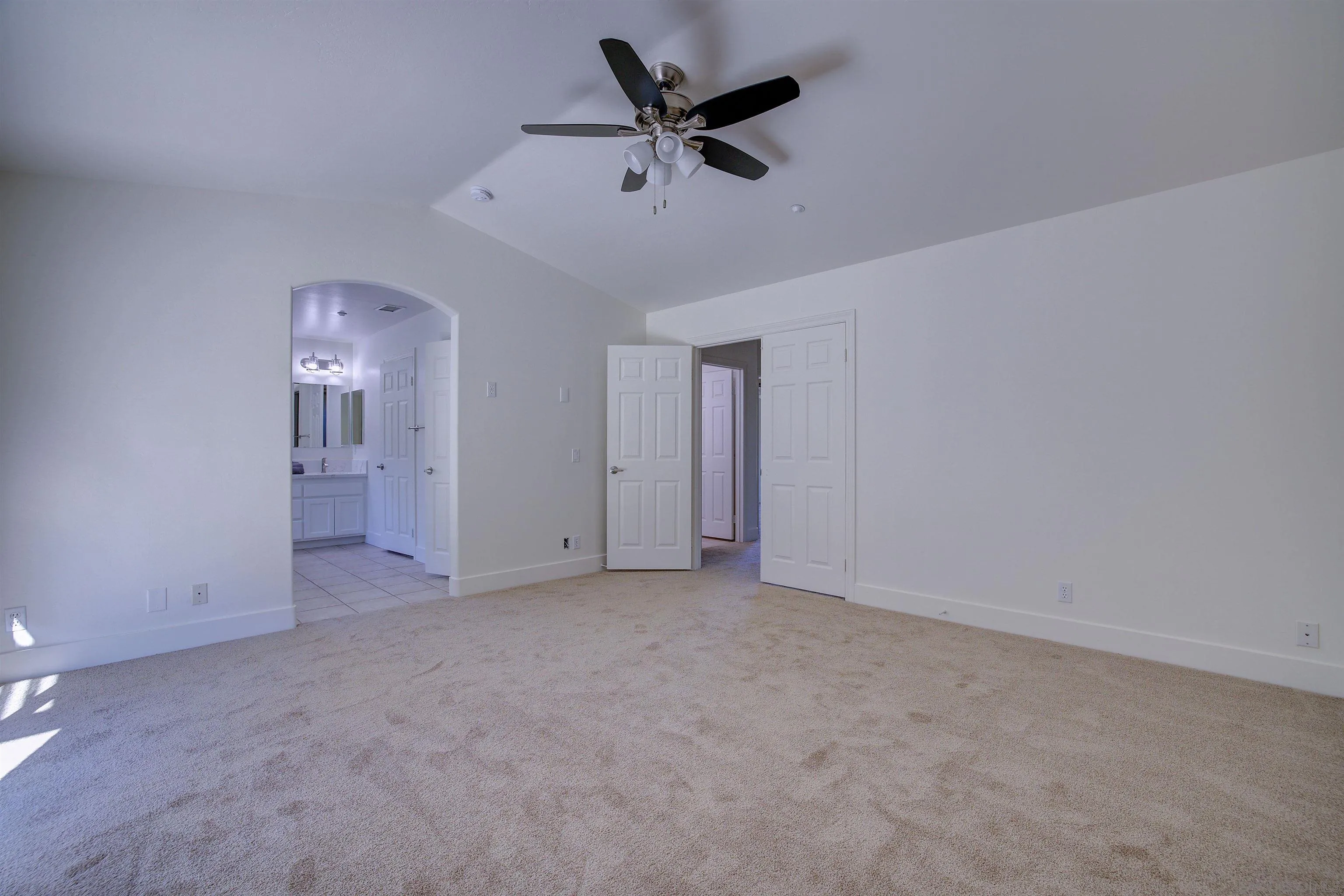 10074 West Lilac Road Escondido, CA 92026 - Photo 16 of 31 Gallery Image 16