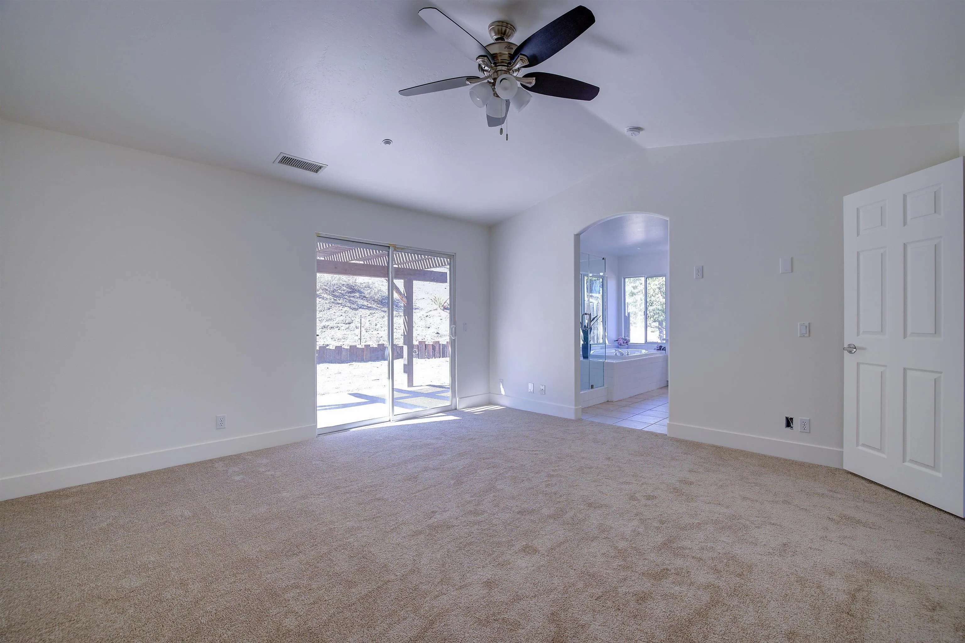 10074 West Lilac Road Escondido, CA 92026 - Photo 18 of 31 Gallery Image 18