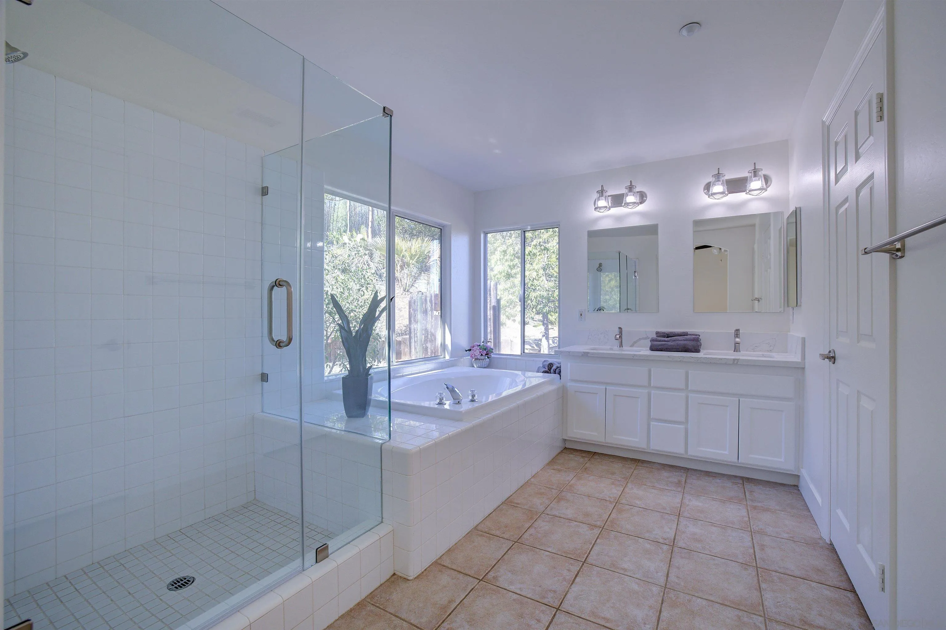 10074 West Lilac Road Escondido, CA 92026 - Photo 20 of 31 Gallery Image 20